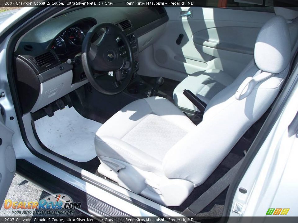 2007 Chevrolet Cobalt LS Coupe Ultra Silver Metallic / Gray Photo #4