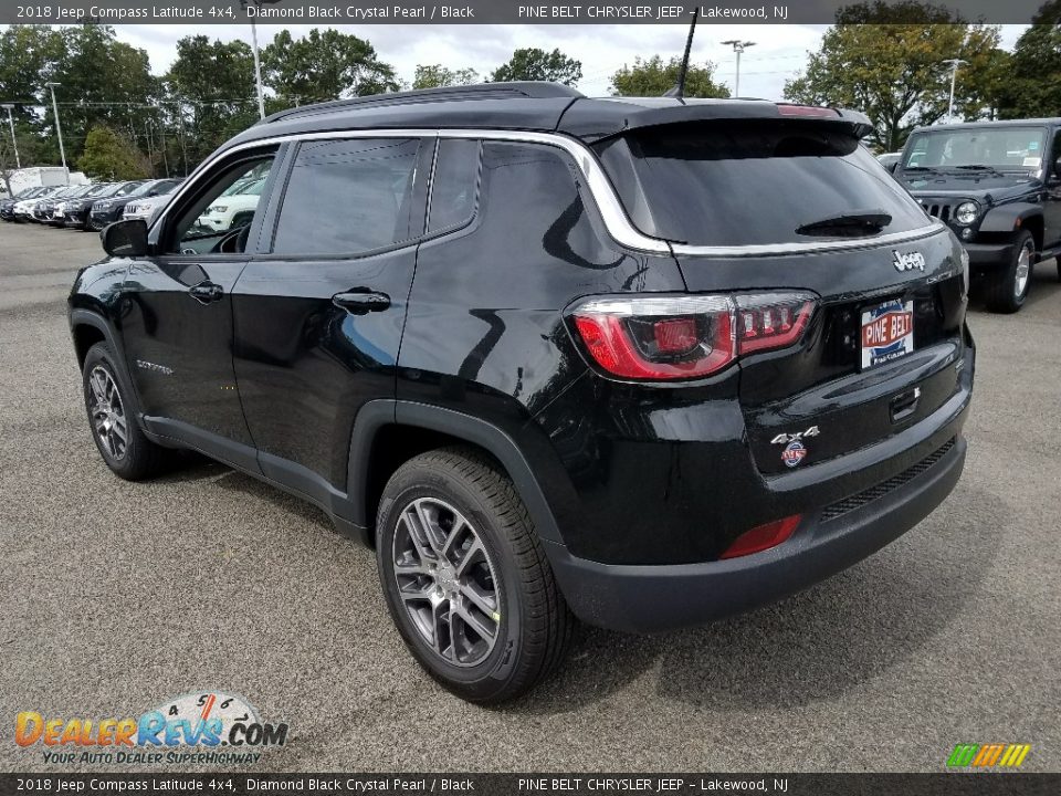 2018 Jeep Compass Latitude 4x4 Diamond Black Crystal Pearl / Black Photo #4