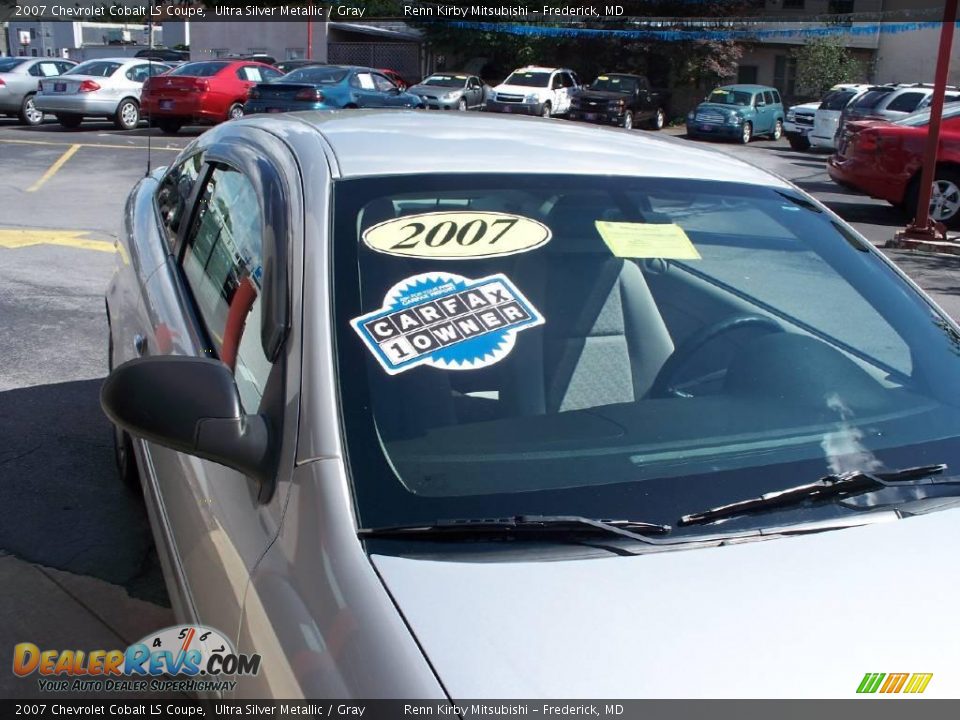 2007 Chevrolet Cobalt LS Coupe Ultra Silver Metallic / Gray Photo #18