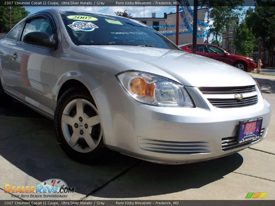 2007 Chevrolet Cobalt LS Coupe Ultra Silver Metallic / Gray Photo #19