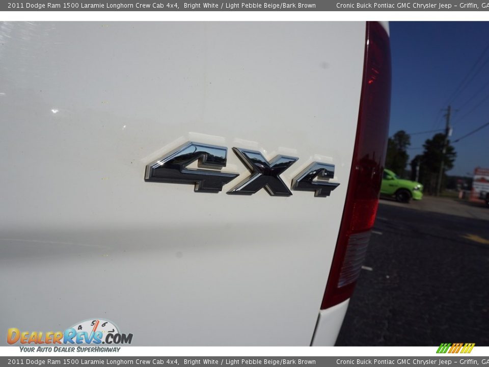 2011 Dodge Ram 1500 Laramie Longhorn Crew Cab 4x4 Bright White / Light Pebble Beige/Bark Brown Photo #17