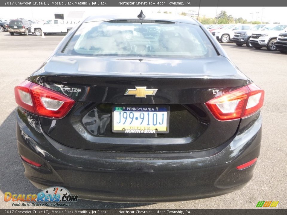 2017 Chevrolet Cruze LT Mosaic Black Metallic / Jet Black Photo #4