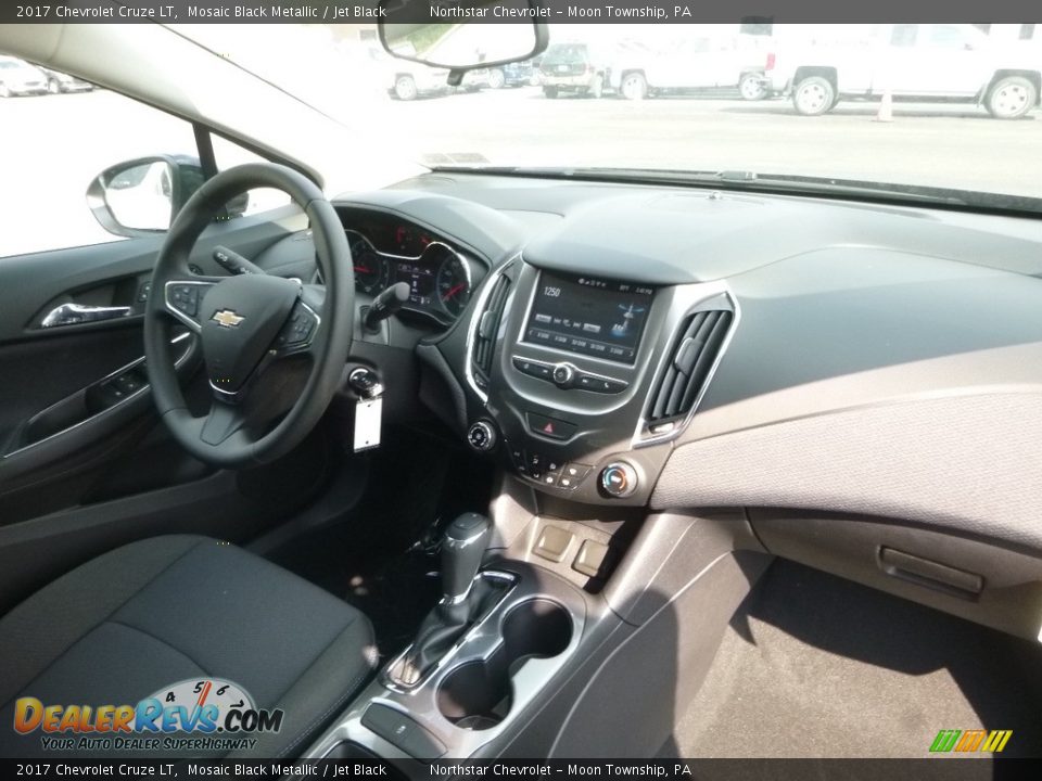 2017 Chevrolet Cruze LT Mosaic Black Metallic / Jet Black Photo #12