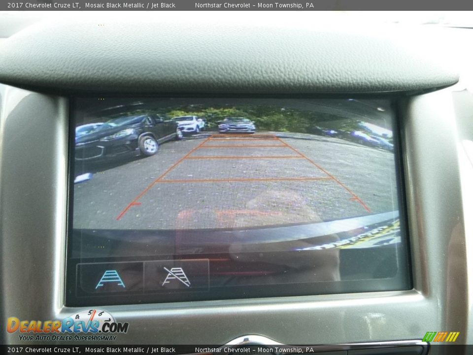2017 Chevrolet Cruze LT Mosaic Black Metallic / Jet Black Photo #20