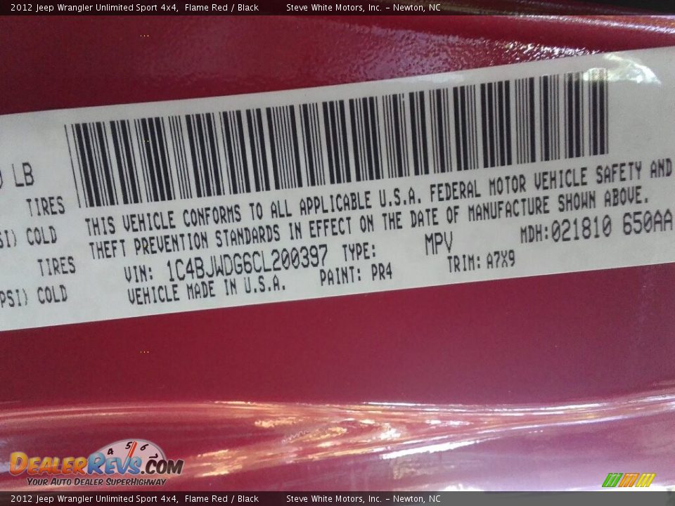 2012 Jeep Wrangler Unlimited Sport 4x4 Flame Red / Black Photo #30