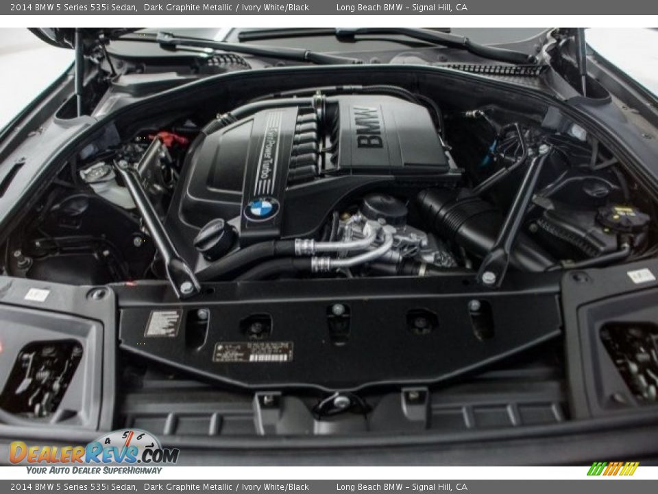 2014 BMW 5 Series 535i Sedan Dark Graphite Metallic / Ivory White/Black Photo #9