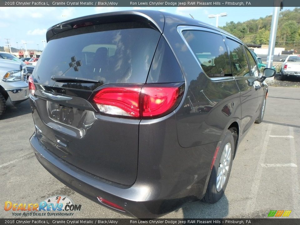 2018 Chrysler Pacifica L Granite Crystal Metallic / Black/Alloy Photo #5