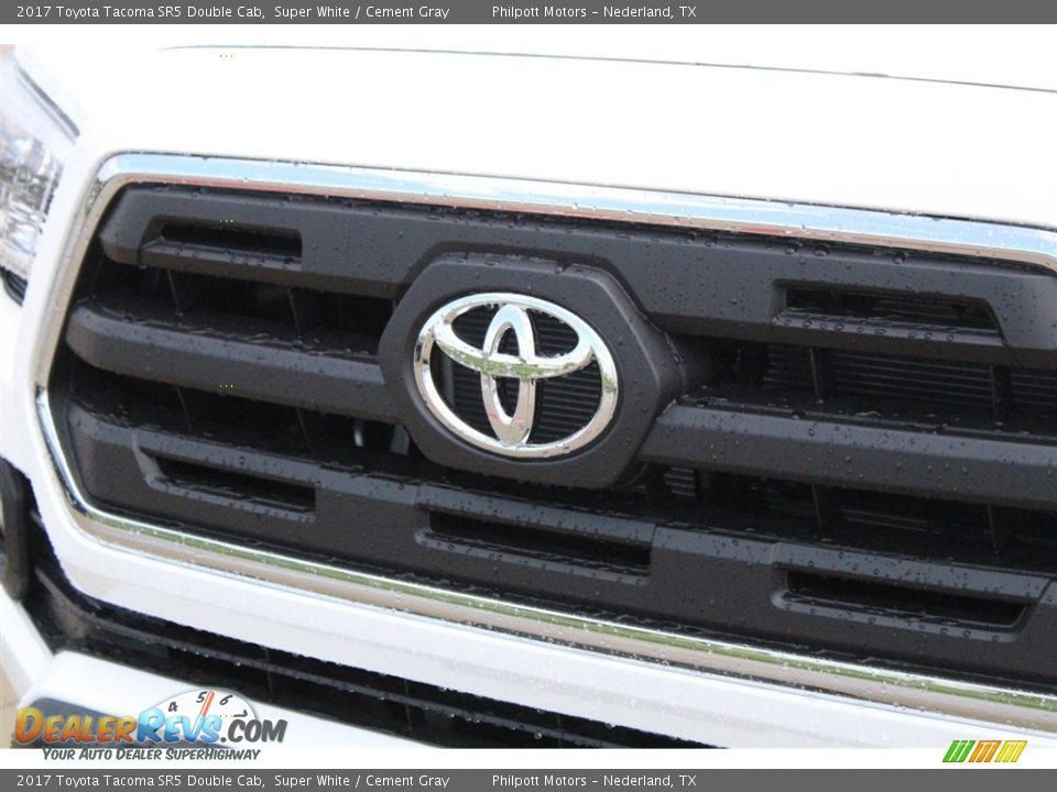 2017 Toyota Tacoma SR5 Double Cab Super White / Cement Gray Photo #4
