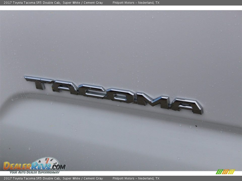 2017 Toyota Tacoma SR5 Double Cab Super White / Cement Gray Photo #8