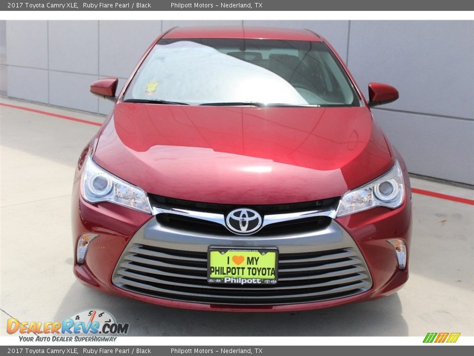 2017 Toyota Camry XLE Ruby Flare Pearl / Black Photo #2