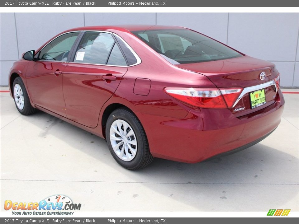 2017 Toyota Camry XLE Ruby Flare Pearl / Black Photo #5