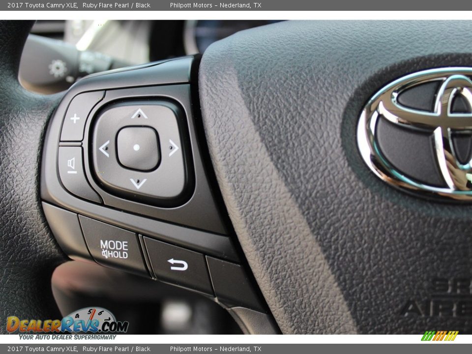 2017 Toyota Camry XLE Ruby Flare Pearl / Black Photo #14