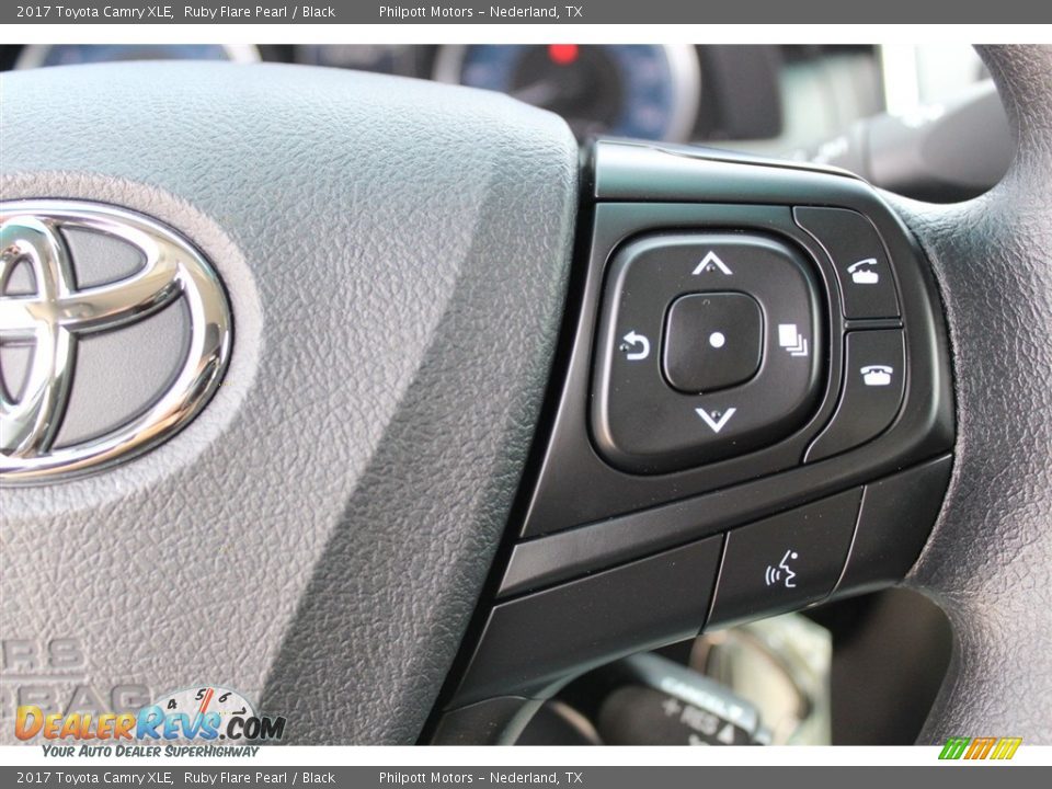 2017 Toyota Camry XLE Ruby Flare Pearl / Black Photo #15