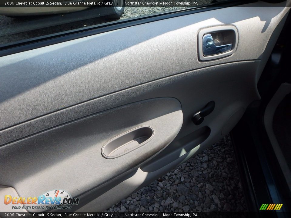 2006 Chevrolet Cobalt LS Sedan Blue Granite Metallic / Gray Photo #11