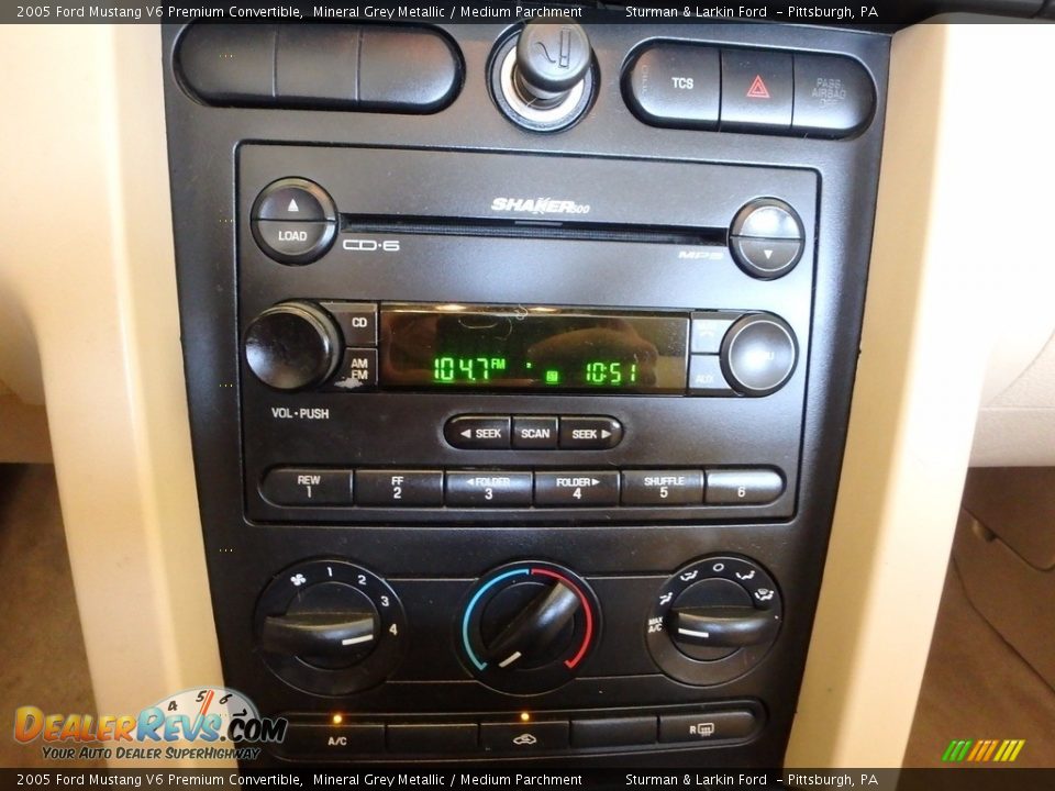 2005 Ford Mustang V6 Premium Convertible Mineral Grey Metallic / Medium Parchment Photo #14