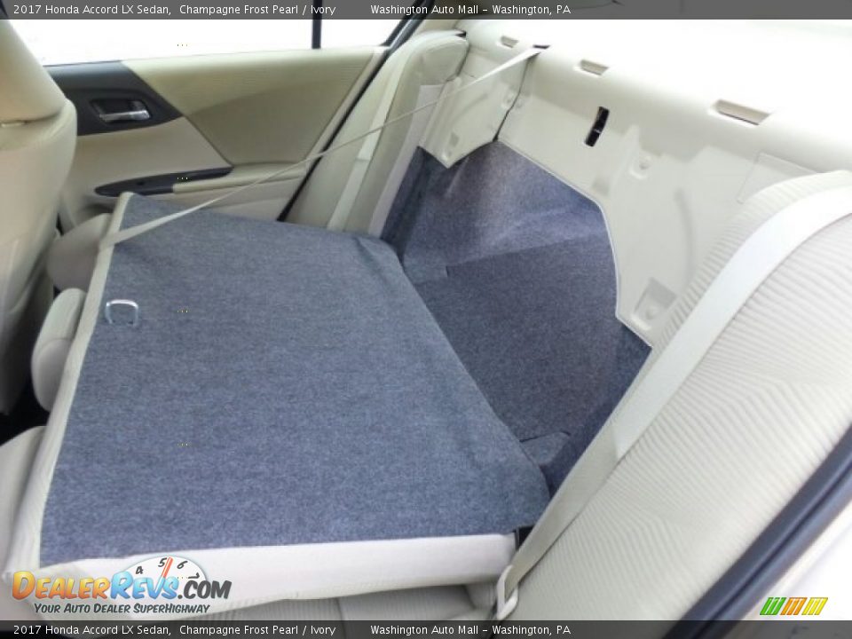 2017 Honda Accord LX Sedan Champagne Frost Pearl / Ivory Photo #12
