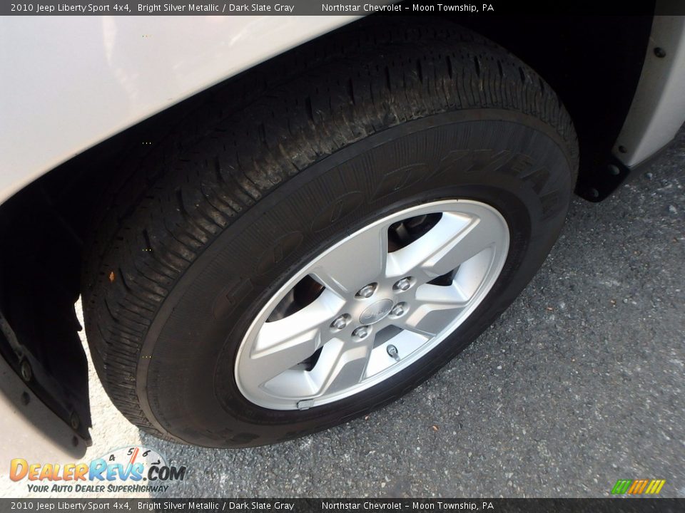 2010 Jeep Liberty Sport 4x4 Bright Silver Metallic / Dark Slate Gray Photo #7