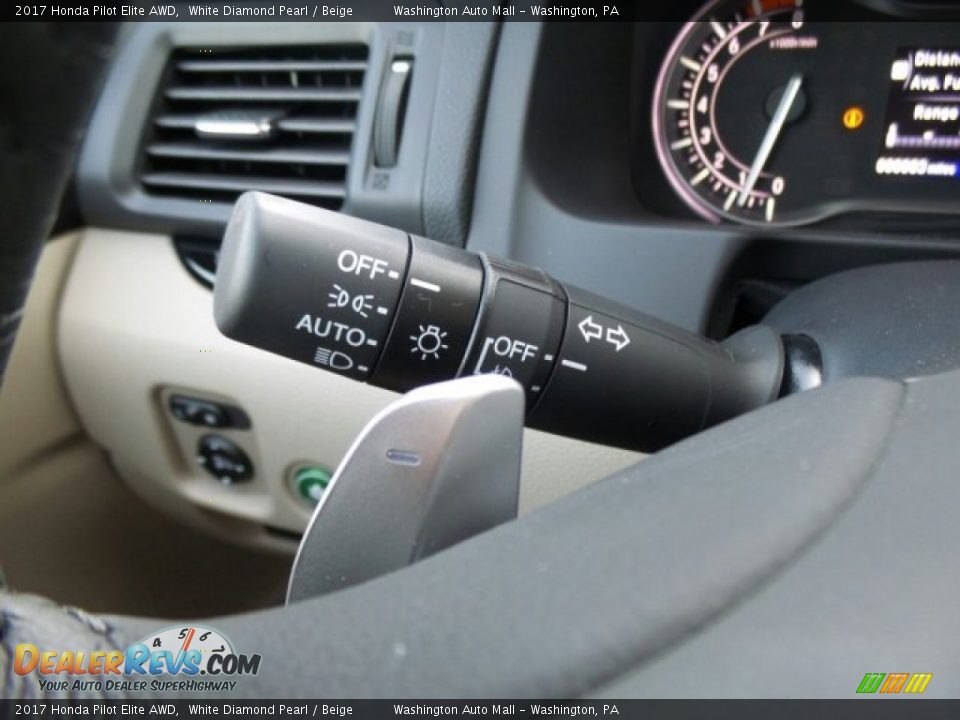 2017 Honda Pilot Elite AWD White Diamond Pearl / Beige Photo #24