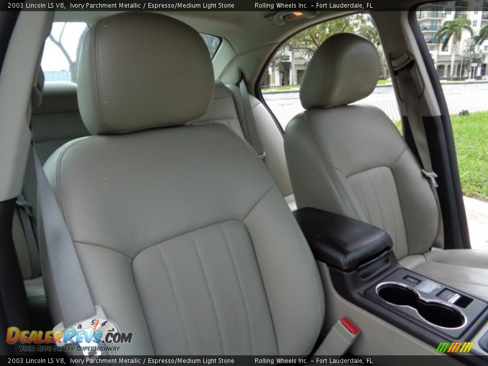 2003 Lincoln LS V8 Ivory Parchment Metallic / Espresso/Medium Light Stone Photo #7