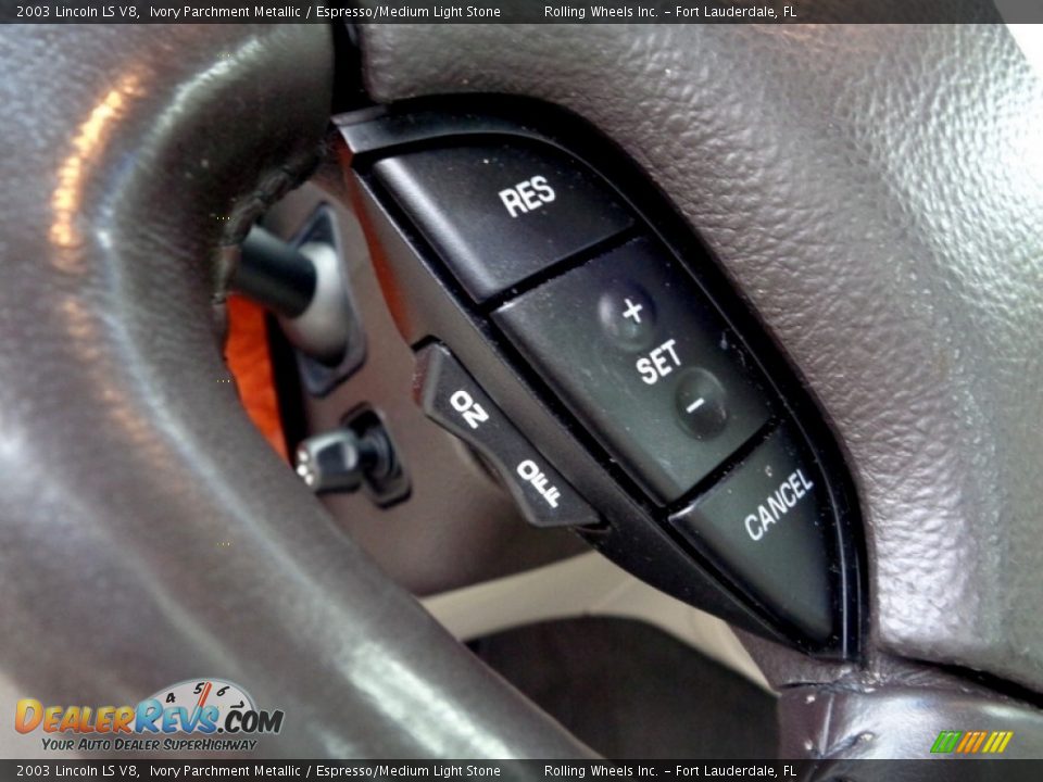 2003 Lincoln LS V8 Ivory Parchment Metallic / Espresso/Medium Light Stone Photo #13