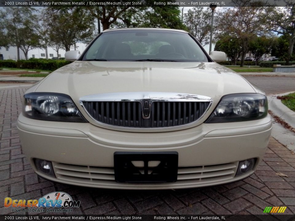 2003 Lincoln LS V8 Ivory Parchment Metallic / Espresso/Medium Light Stone Photo #16