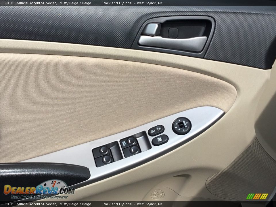 2016 Hyundai Accent SE Sedan Misty Beige / Beige Photo #8