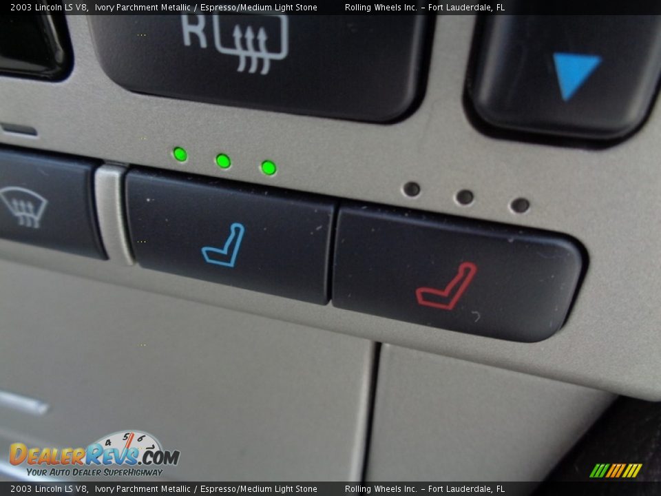 2003 Lincoln LS V8 Ivory Parchment Metallic / Espresso/Medium Light Stone Photo #22