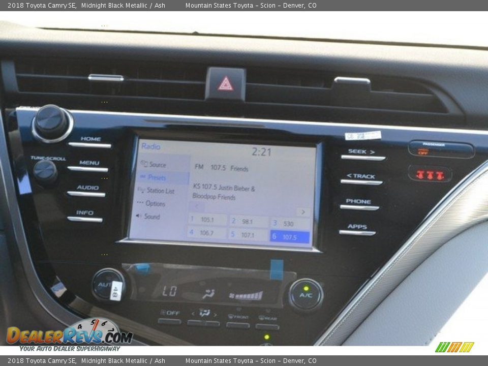 2018 Toyota Camry SE Midnight Black Metallic / Ash Photo #6