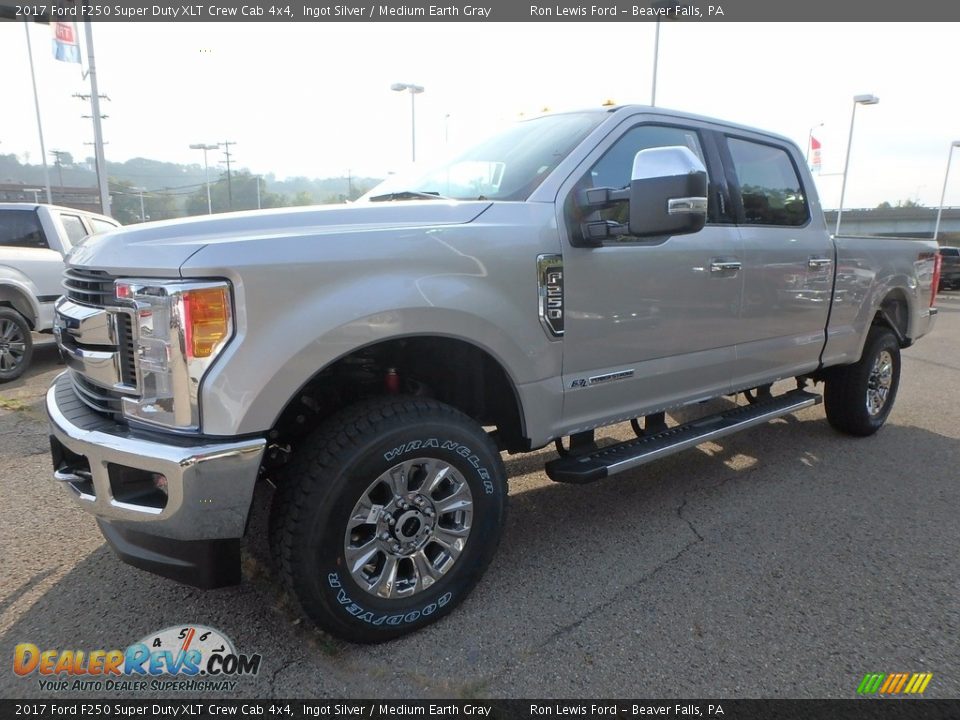 2017 Ford F250 Super Duty XLT Crew Cab 4x4 Ingot Silver / Medium Earth Gray Photo #6