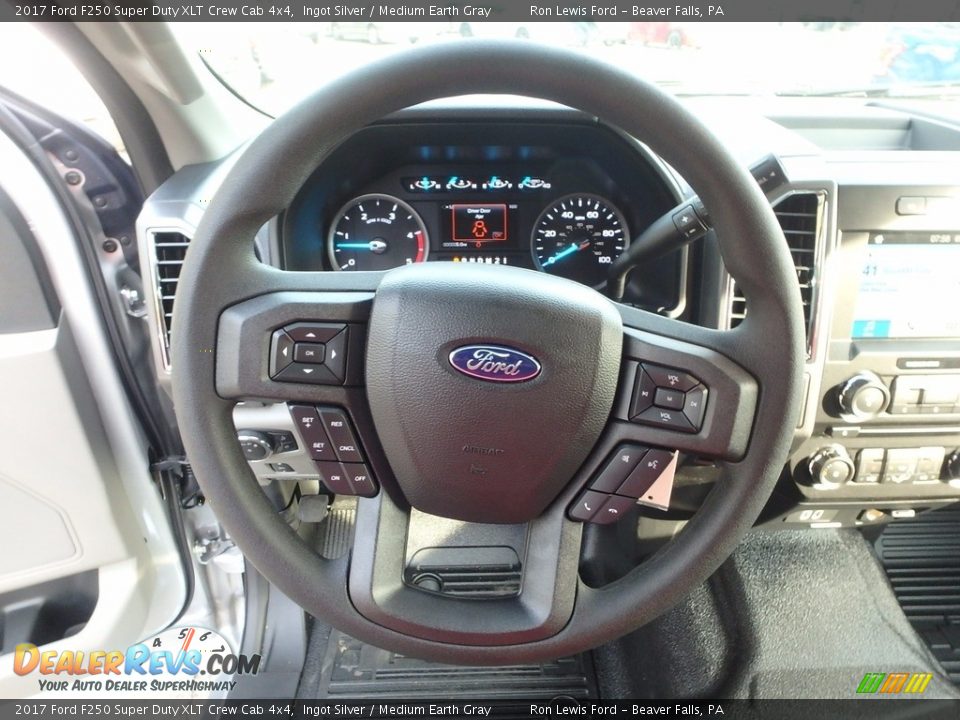 2017 Ford F250 Super Duty XLT Crew Cab 4x4 Ingot Silver / Medium Earth Gray Photo #16