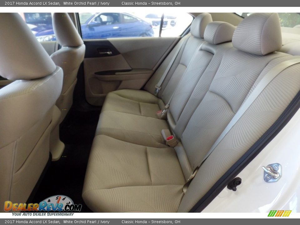 2017 Honda Accord LX Sedan White Orchid Pearl / Ivory Photo #7