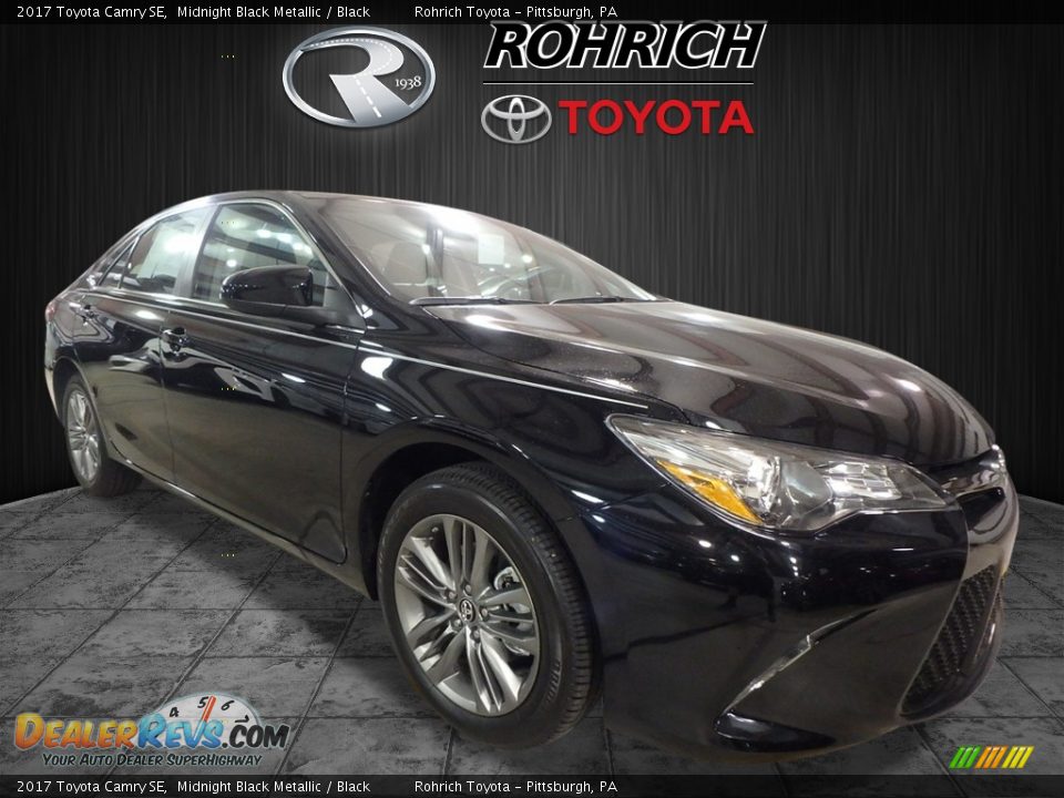 2017 Toyota Camry SE Midnight Black Metallic / Black Photo #1
