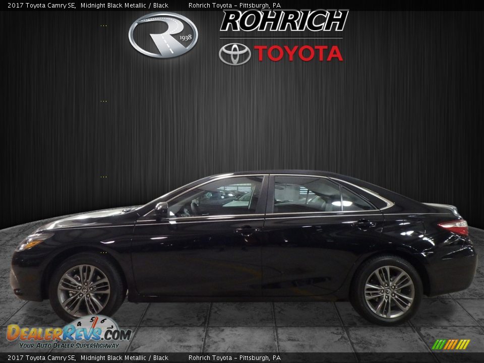 2017 Toyota Camry SE Midnight Black Metallic / Black Photo #3