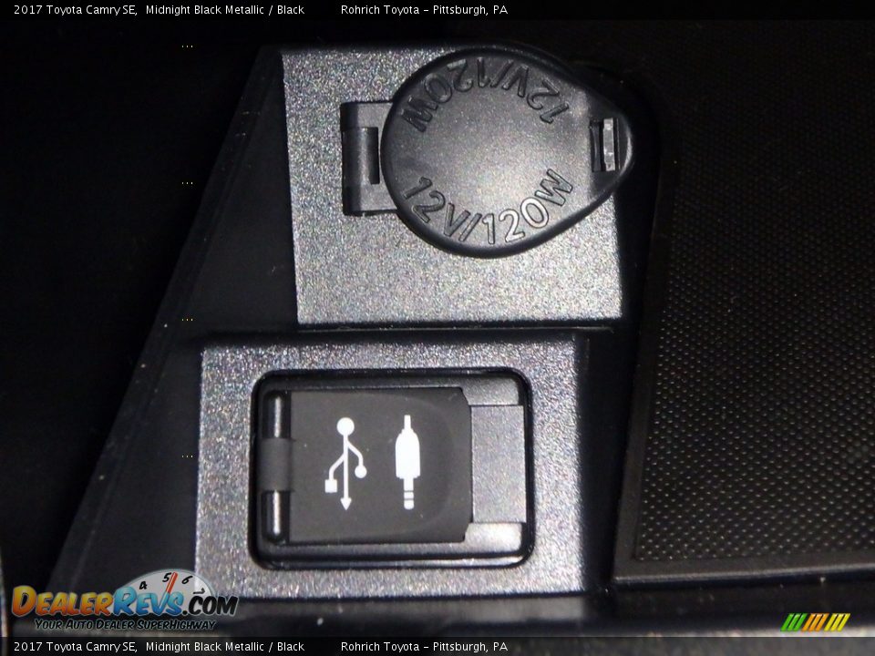 2017 Toyota Camry SE Midnight Black Metallic / Black Photo #14