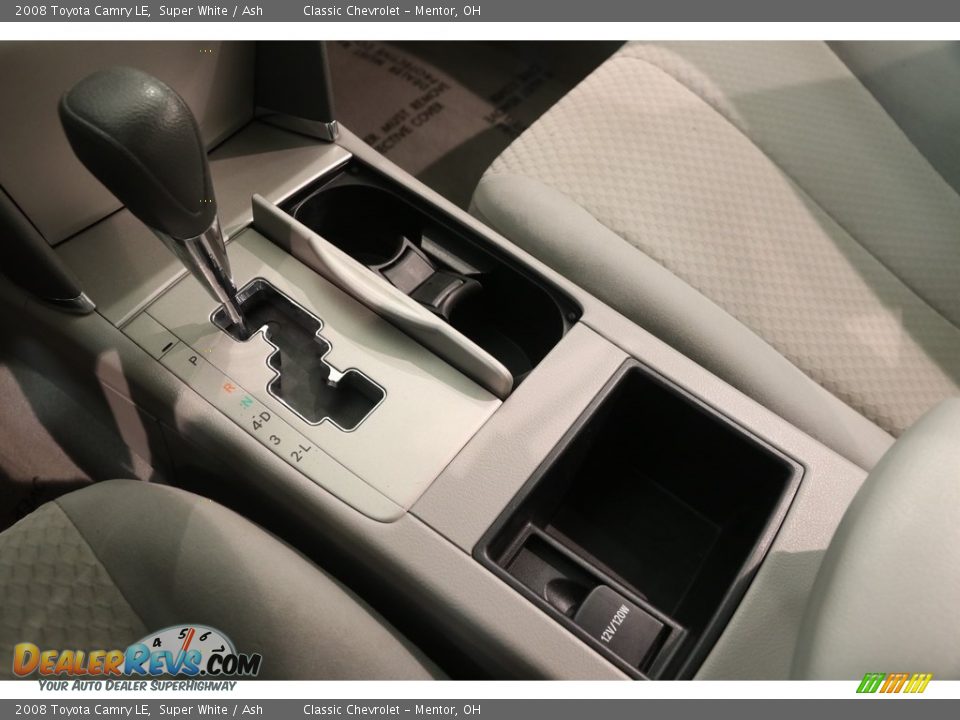 2008 Toyota Camry LE Super White / Ash Photo #12