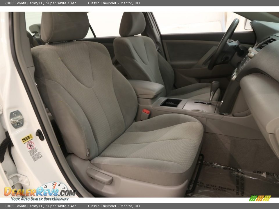 2008 Toyota Camry LE Super White / Ash Photo #13