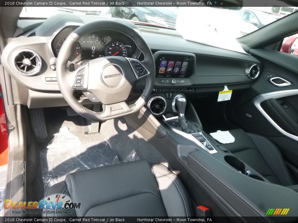 Front Seat of 2018 Chevrolet Camaro SS Coupe Photo #13