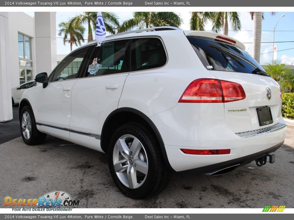 2014 Volkswagen Touareg V6 Lux 4Motion Pure White / Cornsilk Beige Photo #7