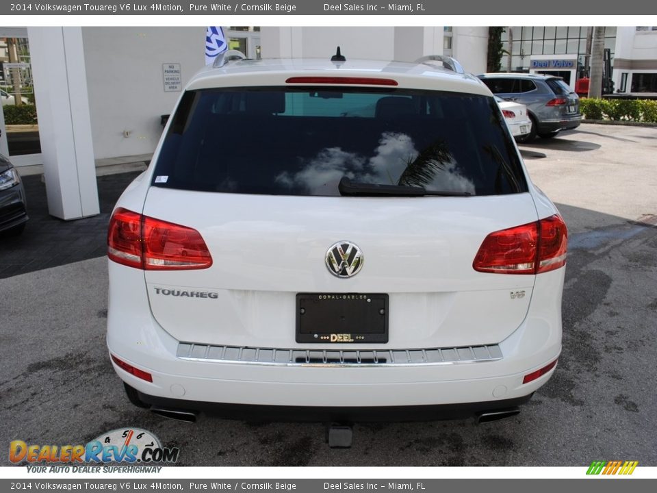 2014 Volkswagen Touareg V6 Lux 4Motion Pure White / Cornsilk Beige Photo #8