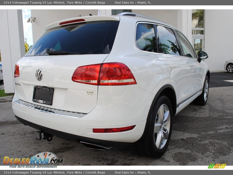 2014 Volkswagen Touareg V6 Lux 4Motion Pure White / Cornsilk Beige Photo #10