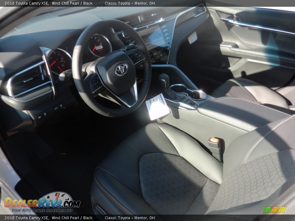 2018 Toyota Camry XSE Wind Chill Pearl / Black Photo #3