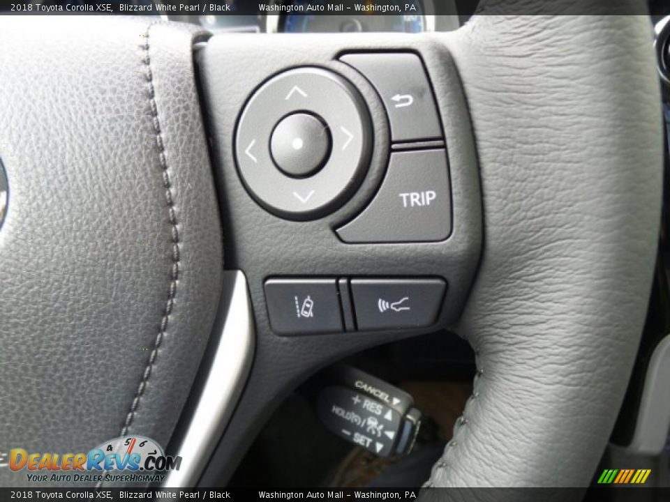 Controls of 2018 Toyota Corolla XSE Photo #28