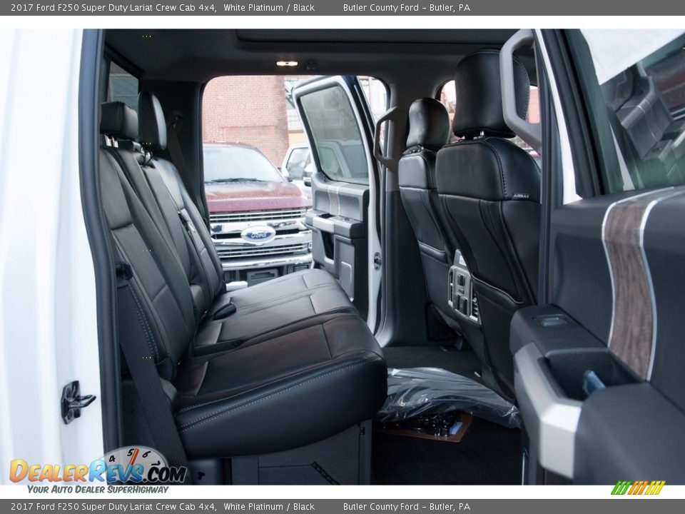 2017 Ford F250 Super Duty Lariat Crew Cab 4x4 White Platinum / Black Photo #16