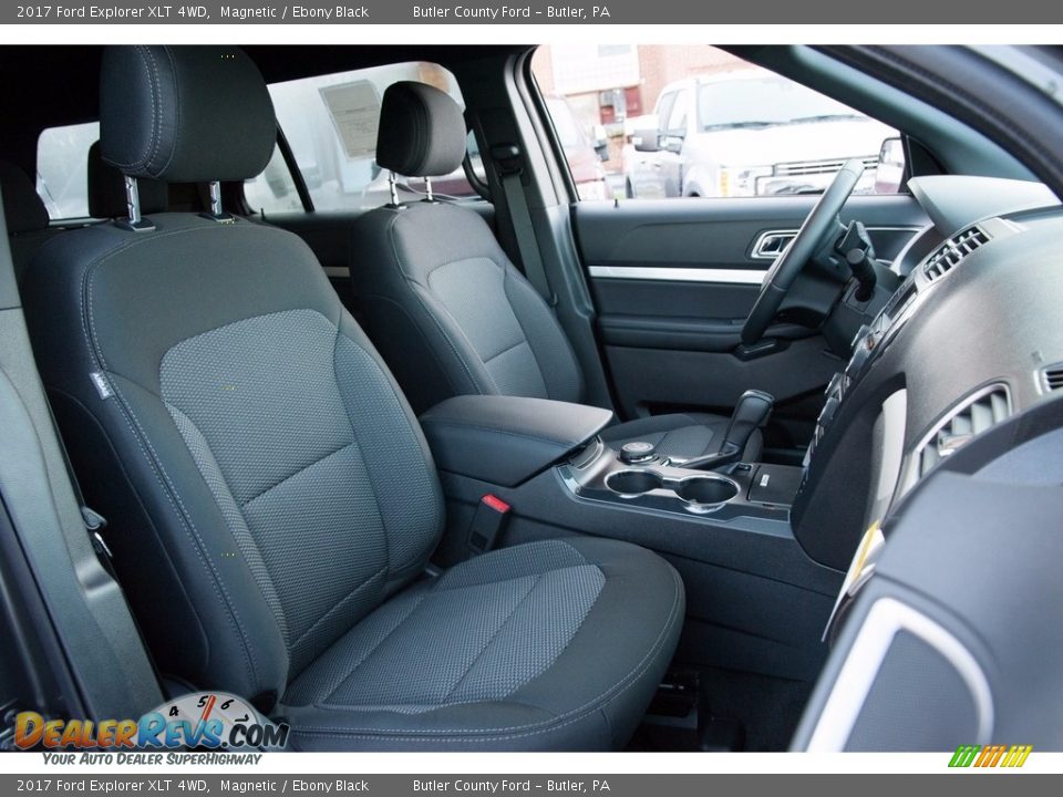 2017 Ford Explorer XLT 4WD Magnetic / Ebony Black Photo #9