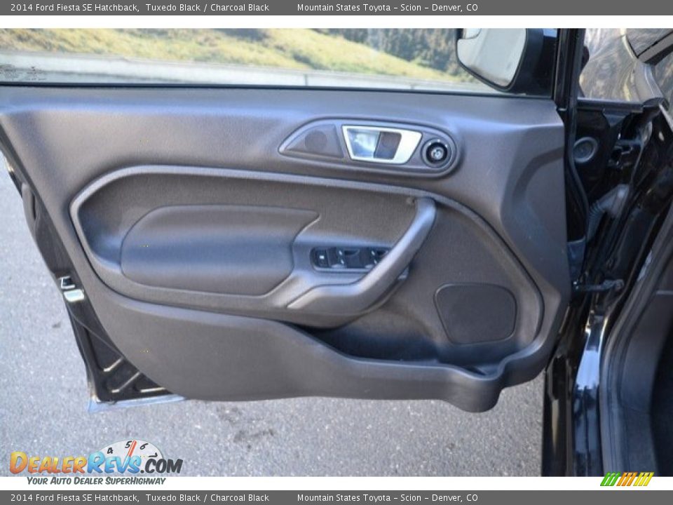 2014 Ford Fiesta SE Hatchback Tuxedo Black / Charcoal Black Photo #24