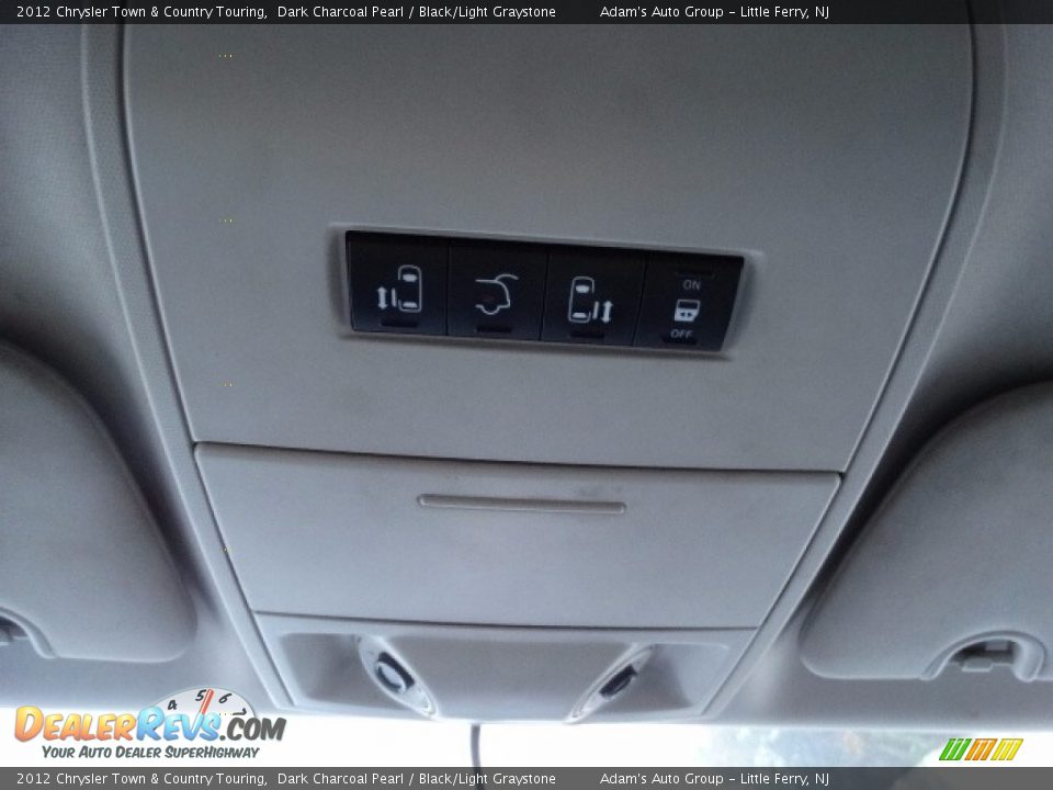 2012 Chrysler Town & Country Touring Dark Charcoal Pearl / Black/Light Graystone Photo #18