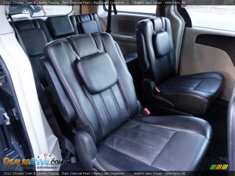 2012 Chrysler Town & Country Touring Dark Charcoal Pearl / Black/Light Graystone Photo #28