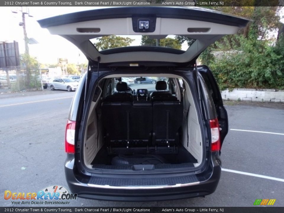 2012 Chrysler Town & Country Touring Dark Charcoal Pearl / Black/Light Graystone Photo #32