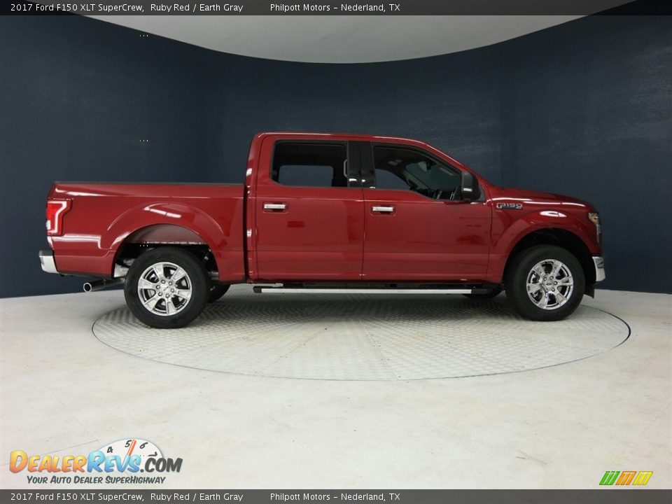2017 Ford F150 XLT SuperCrew Ruby Red / Earth Gray Photo #8