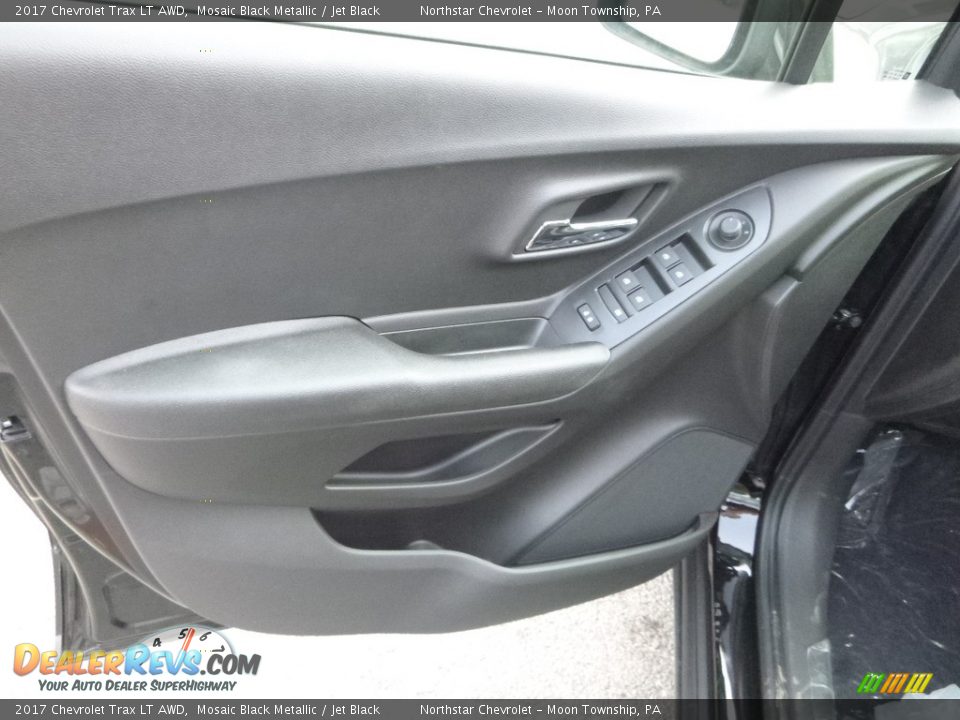 2017 Chevrolet Trax LT AWD Mosaic Black Metallic / Jet Black Photo #14